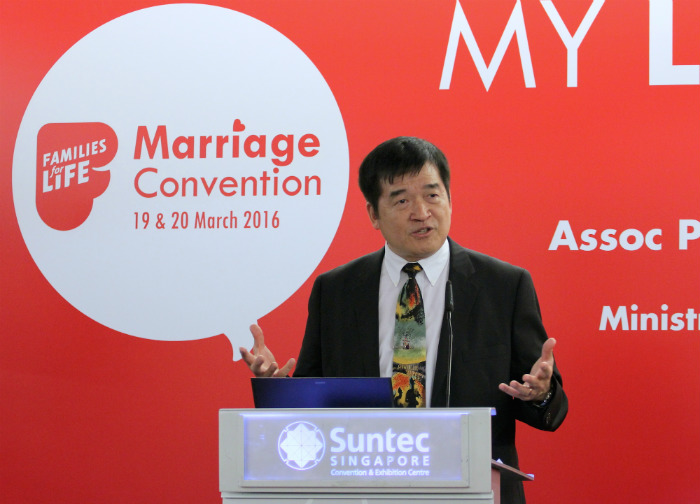 Dr Huang Wei-Jen giving his keynote talk at Marriage Convention 2017