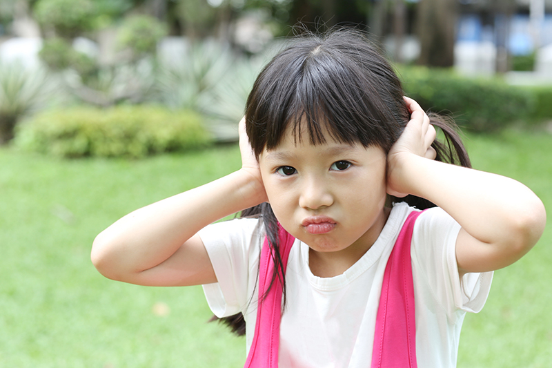 535865569_Sensory_Sensitivities_Children_and_Teenagers_with_Autism_Spectrum_Disorder