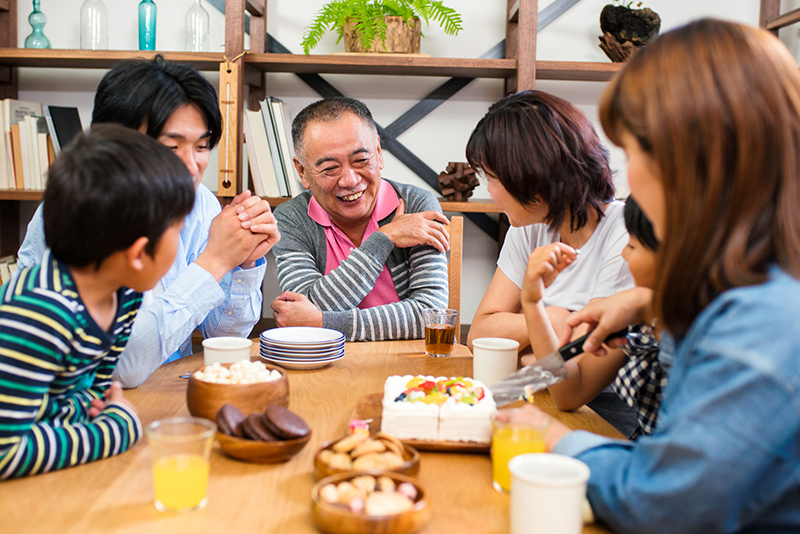 647623342_Helping_your_child_connect_with_others_in_the_community