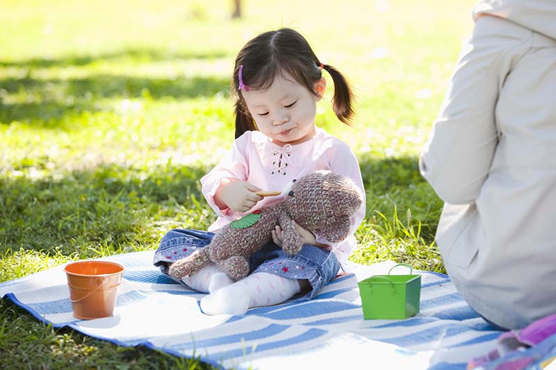 183276647_Imaginary_Friends